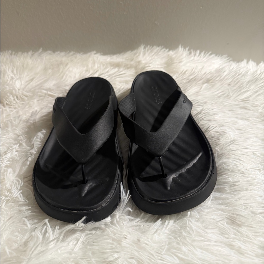 Crocs Women Black Flip Flop Sandals Size 8